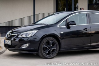 Opel Astra Sport Tourer 2.0 121kW M 2011