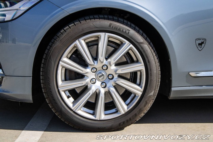Volvo S90 D5 2.0L AWD 173kW AT/8 2 2018