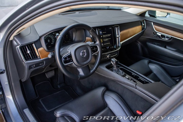 Volvo S90 D5 2.0L AWD AT/8 173kW 2 2018