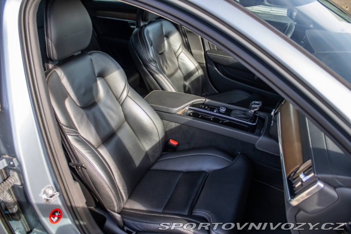 Volvo S90 D5 2.0L AWD AT/8 173kW 2 2018