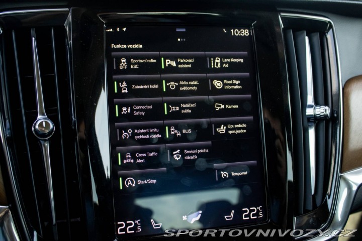 Volvo S90 D5 2.0L AWD AT/8 173kW 2 2018