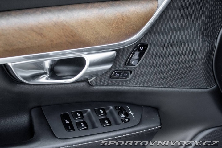 Volvo S90 D5 2.0L AWD 173kW AT/8 2 2018