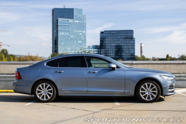 Volvo S90 D5 2.0L AWD 173kW AT/8 2 2018