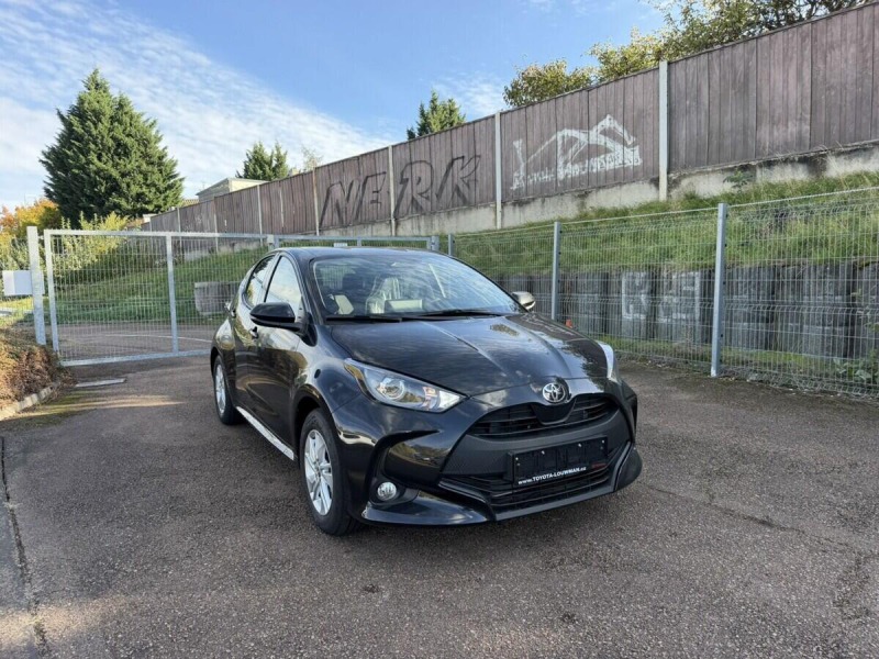 Toyota Yaris 1.5 HEV 116 LIMITED výba