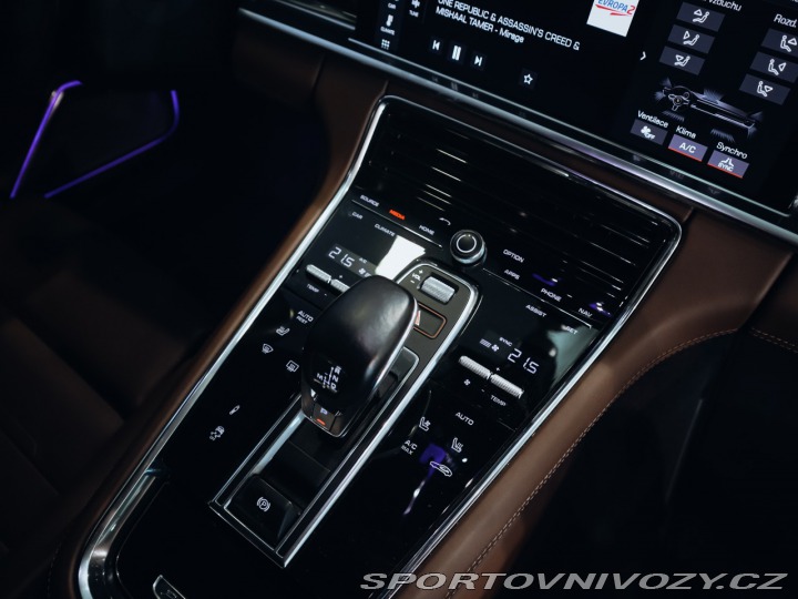 Porsche Panamera GTS Sport Turismo 338 kW 2020