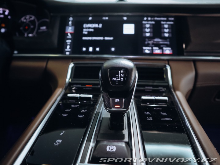 Porsche Panamera GTS Sport Turismo 338 kW 2020
