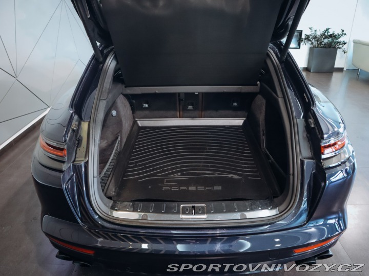 Porsche Panamera GTS Sport Turismo 338 kW 2020