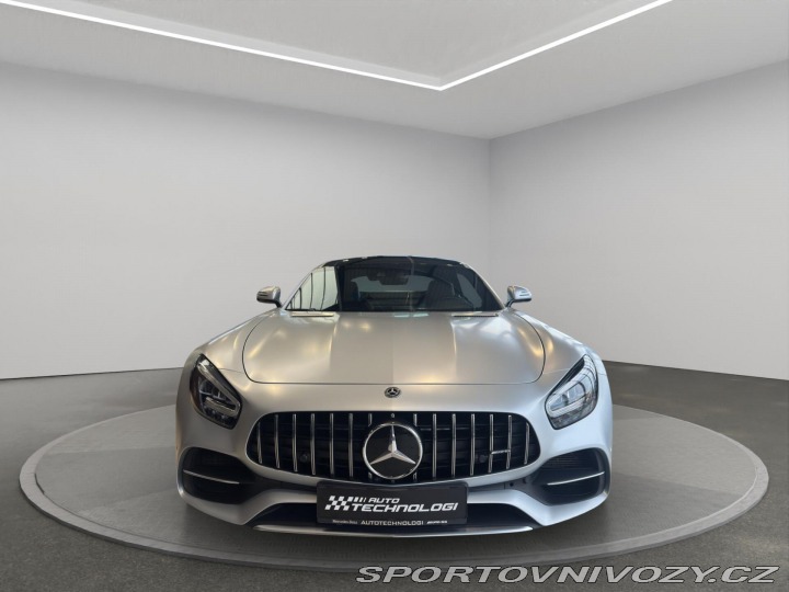 Mercedes-Benz AMG GT Mercedes S 2019