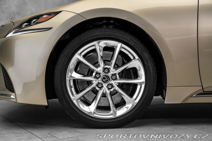Lexus Ostatní modely LS 500 LUXURY H AWD 2018