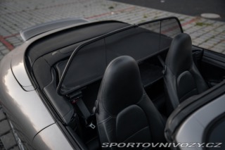 Porsche 911 Carrera 4 2002