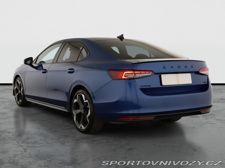 Škoda Superb Sportline 2.0 TSI 2025