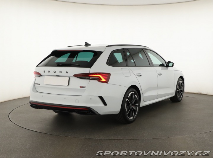 Škoda Octavia RS RS RS 2.0 TSI 2025