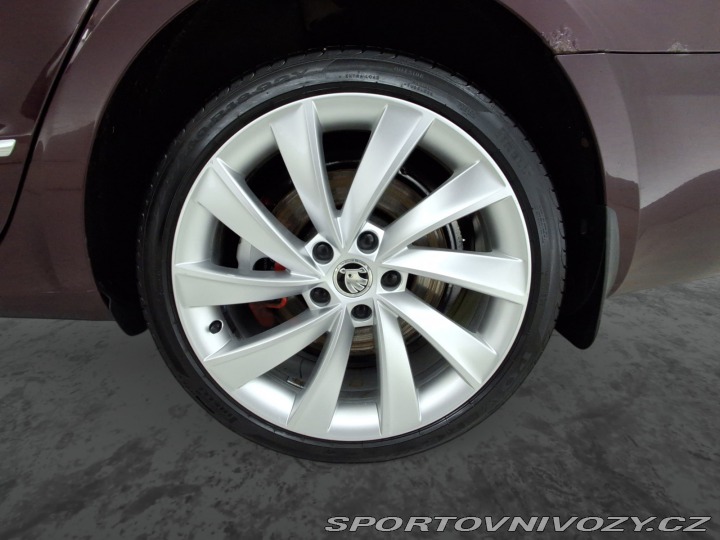 Škoda Superb 3.6 FSI V6 2009