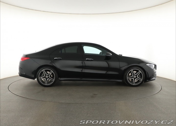Mercedes-Benz CLA 250 4MATIC 2022