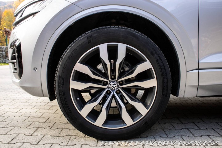 Volkswagen Ostatní modely Touareg  3.0 V6 TDI SCR R-Line 21 2018