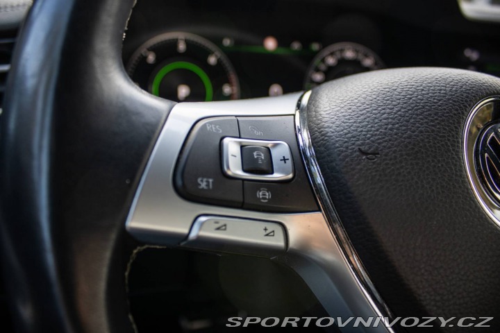 Volkswagen Ostatní modely Touareg  3.0 V6 TDI SCR R-Line 21 2018