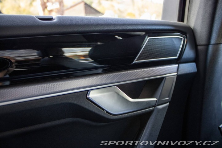 Volkswagen Ostatní modely Touareg  3.0 V6 TDI SCR R-Line 21 2018