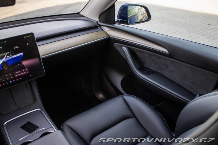 Tesla Model Y Long Range AWD 378kW 202 2023