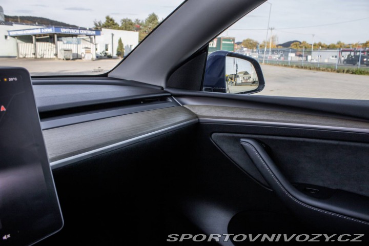 Tesla Model Y Long Range AWD 378kW 202 2023