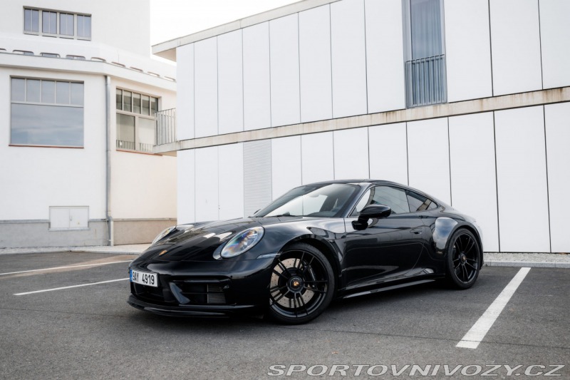 Porsche 911 Carrera GTS (992)