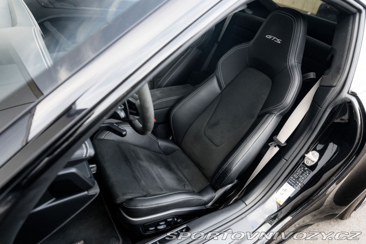 Porsche 911 Carrera GTS (992) 2023