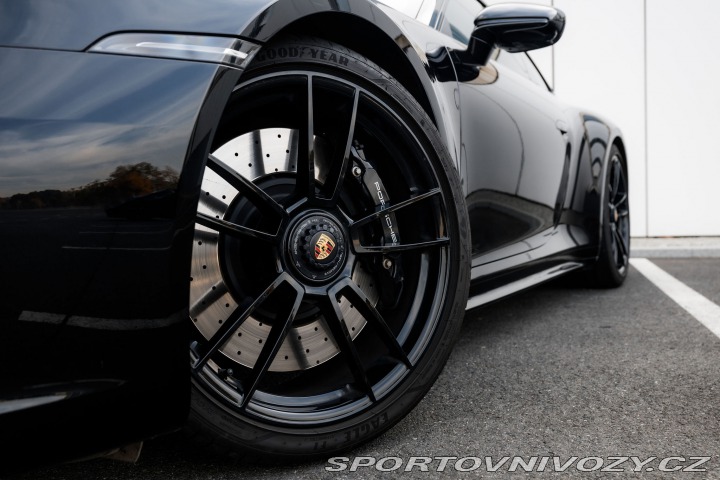 Porsche 911 Carrera GTS (992) 2023