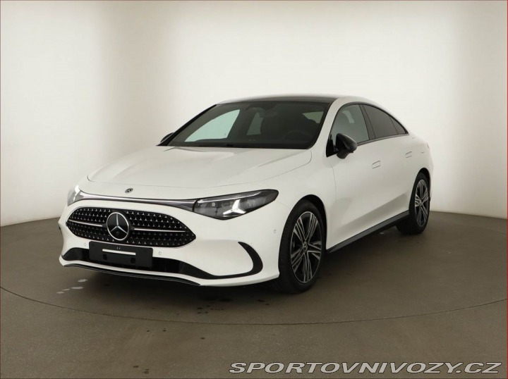 Mercedes-Benz CLA 180, AMG, KEYLESS, KAMERA 2026