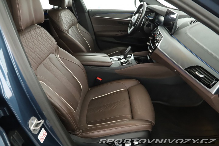BMW 5 M Sport 530e xDrive 2022
