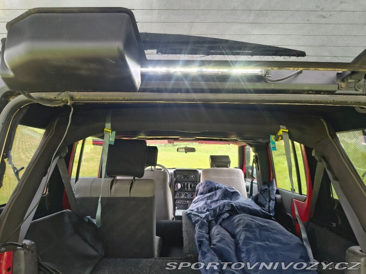 Ostatní značky Ostatní modely Jeep Wrangler 2,8   CRD Rubicon - vesta 1800