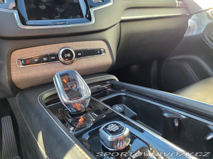 Volvo Ostatní modely XC90 2,0 2019