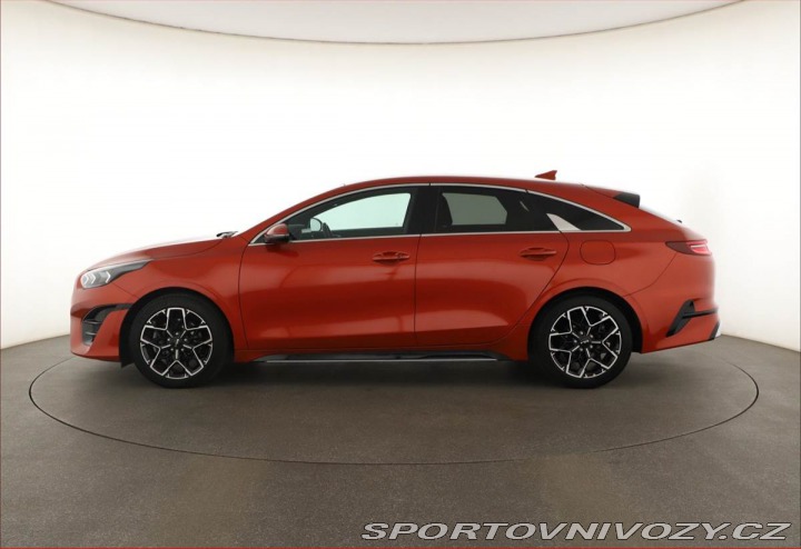 Kia ProCeed GT Line Plus 1.5 T-GDI 2025