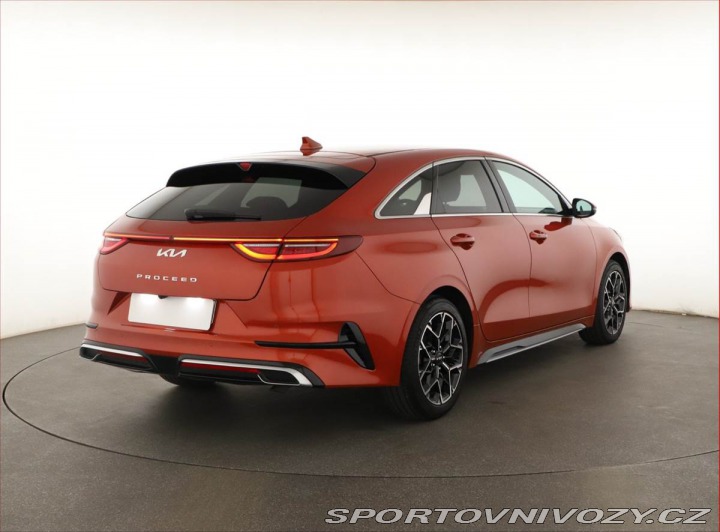 Kia ProCeed GT Line Plus 1.5 T-GDI 2025