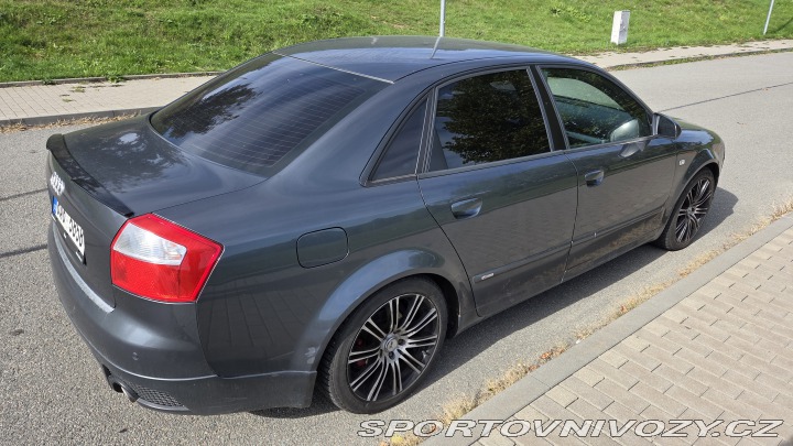 Audi A4 3.0 V6 quattro Tiptronic 2003