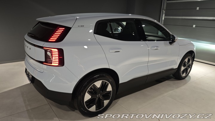 Volvo EX30  2024