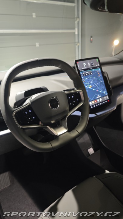 Volvo EX30 2024