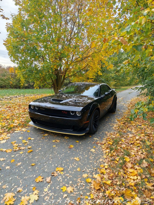 Dodge Challenger 