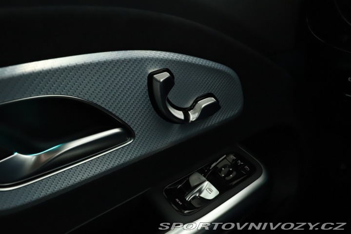 Mercedes-Benz CLA AMG 200 2026