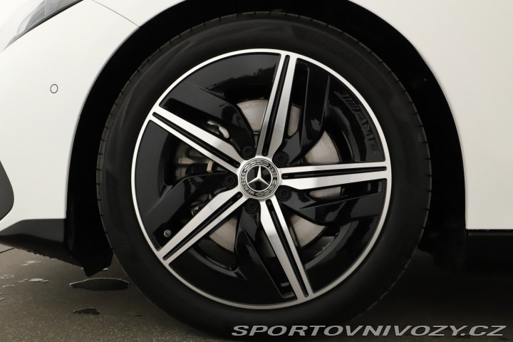 Mercedes-Benz CLA AMG 200 2026
