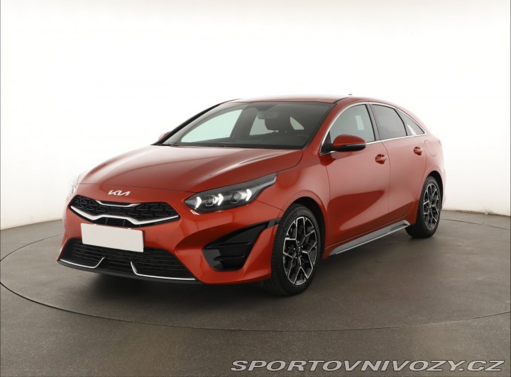 Kia ProCeed GT Line Plus 1.5 T-GDI 2025