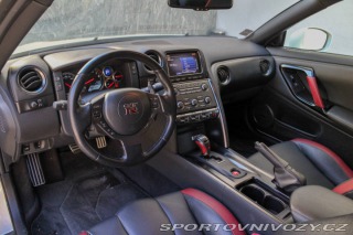 Nissan GT-R 390kW AT/6 DBA-R35 2011 2011