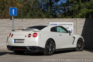Nissan GT-R 390kW AT/6 DBA-R35 2011 2011