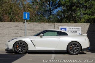 Nissan GT-R 390kW AT/6 DBA-R35 2011 2011