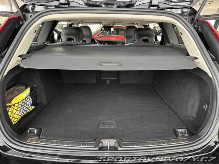 Volvo V60 T6 AWD*Recharge*KeyLess*T 2023