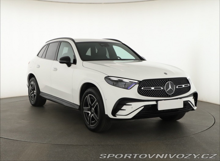 Mercedes-Benz Ostatní modely GLC AMG line GLC 300 e 4MATIC 2026