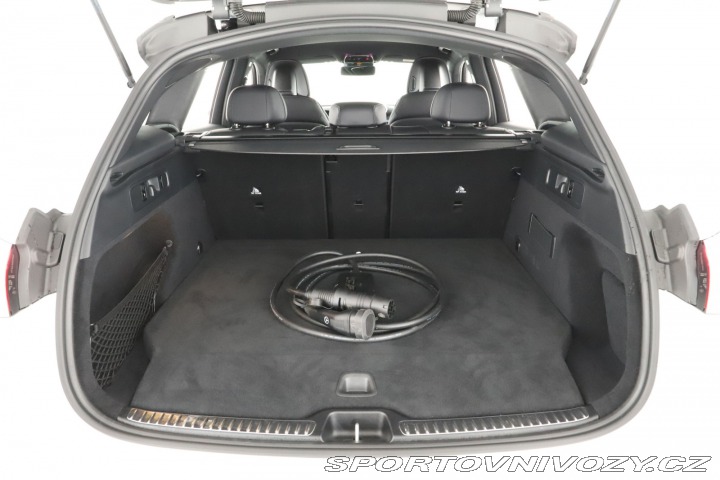 Mercedes-Benz Ostatní modely GLC AMG line GLC 300 e 4MATIC 2026