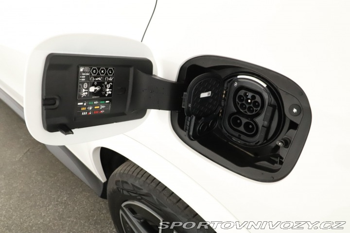 Mercedes-Benz Ostatní modely GLC AMG line GLC 300 e 4MATIC 2026