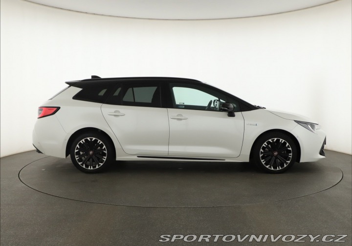 Toyota Corolla GR Sport 2.0 Hybrid 2021