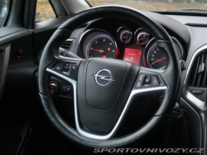 Opel Astra 2.0 CDTI 2011