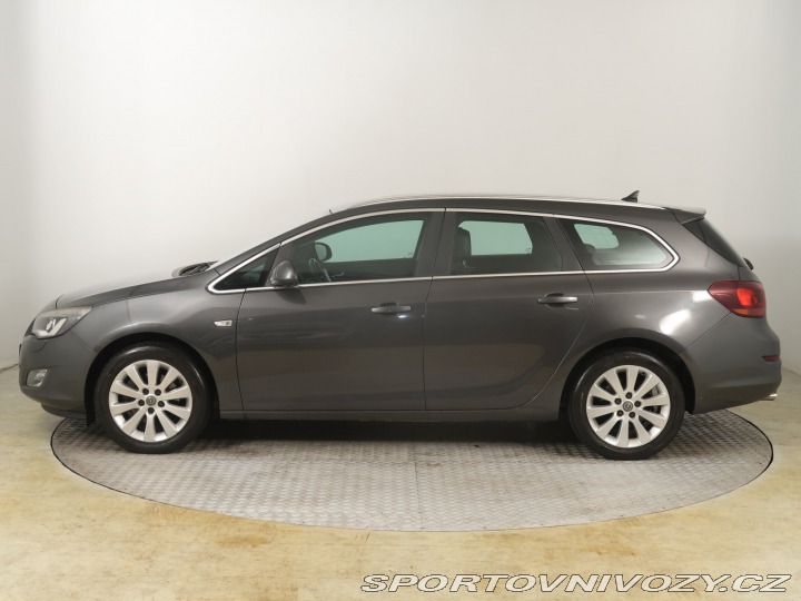 Opel Astra 2.0 CDTI 2011