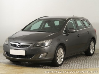 Opel Astra 2.0 CDTI 2011